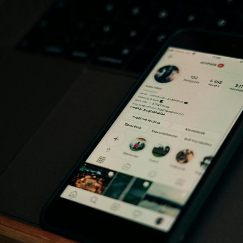 onde comprar seguidores baratos​