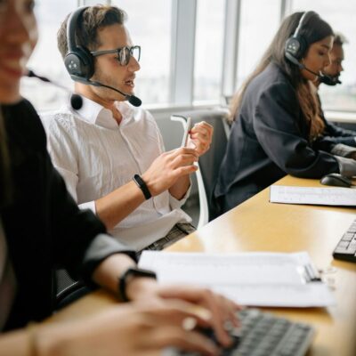 Como melhorar a experiência do cliente com atendimento colaborativo